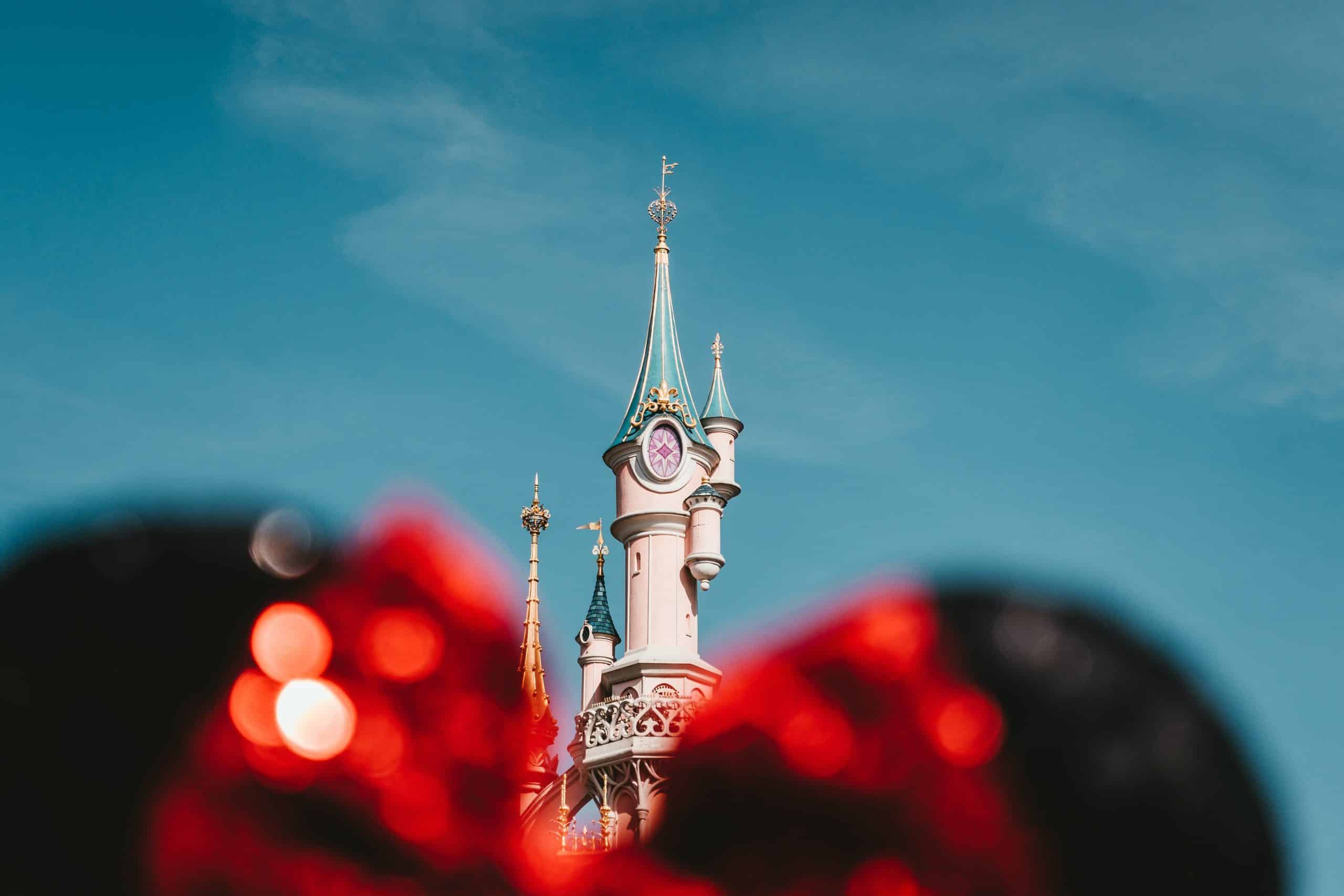 Disneyland Paris crowd calendar in 2025
